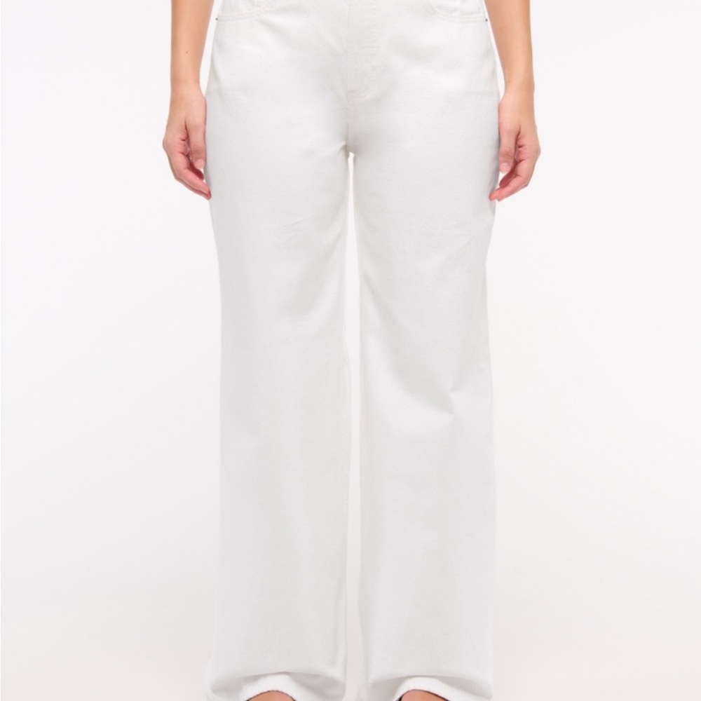 Abercrombie Curve Love White Wide Leg High Rise 30 Short